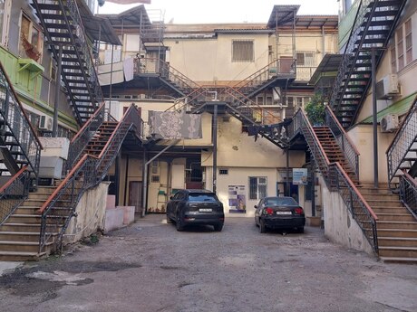 2-room old-build apartment for rent in Azadlıq Prospekti, 68 m², 600 AZN/mo, photo 2 / 12
