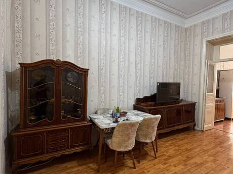 2-room old-build apartment for rent in Azadlıq Prospekti, 68 m², 600 AZN/mo, photo 4 / 12