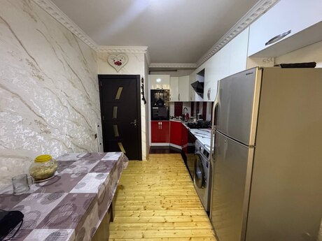 Qurtuluş 93 kompleksində 3 otaqlı yeni tikili mənzil satılır, 100 m², 129 000 AZN, şəkil 2 / 12