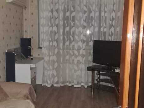 Əhmədlidə 3 otaqlı köhnə tikili mənzil satılır, 100 m², 210 000 AZN, şəkil 2 / 8