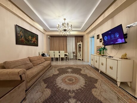 4 otaqlı mənzil, 120 m², Qurtuluş 93, 175 000 AZN