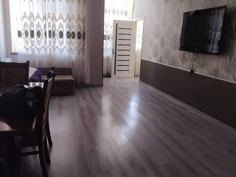3 otaq · 100 m²
