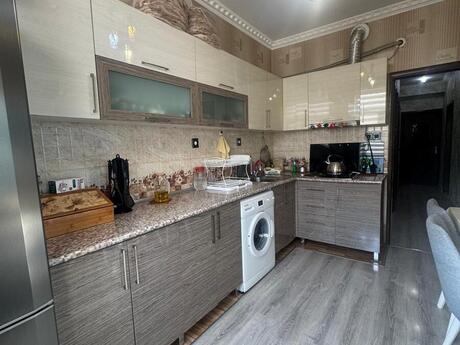 Qurtuluş 93 kompleksində 3 otaqlı yeni tikili mənzil satılır, 90 m², 125 000 AZN, şəkil 5 / 12