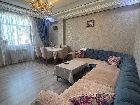 Qurtuluş 93 kompleksində 3 otaqlı yeni tikili mənzil satılır, 90 m², 125 000 AZN, şəkil 2 / 12