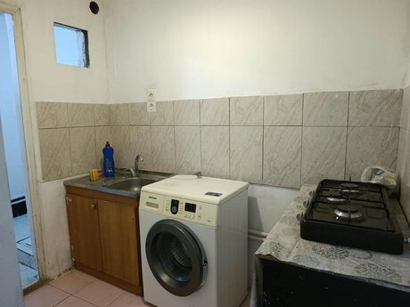 1 otaq · 50 m² · 1/1 mərtəbə, Ziya Bünyadov prospekti