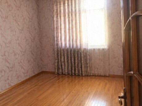 Продаётся 3-комнатная квартира в старом фонде, Həzi Aslanov, 80 м², 180 000 AZN, фото 3 / 6