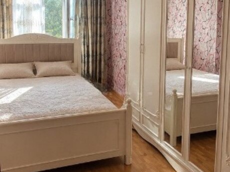 Продаётся 3-комнатная квартира в старом фонде, Həzi Aslanov, 80 м², 180 000 AZN, фото 2 / 6