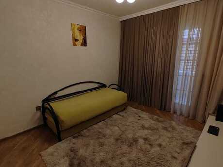 Badamdarda 2 otaqlı köhnə tikili mənzil satılır, 45 m², 139 000 AZN, şəkil 2 / 10