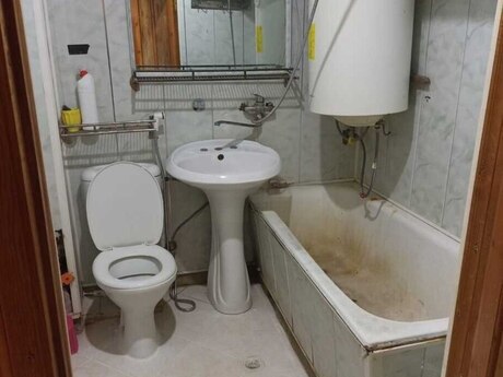 Əhmədlidə 2 otaqlı köhnə tikili mənzil satılır, 40 m², 92 000 AZN, şəkil 5 / 7