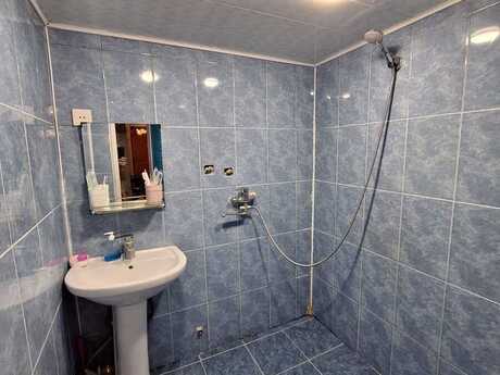 Bakıxanovda 3 otaqlı köhnə tikili mənzil satılır, 80 m², 195 000 AZN, şəkil 5 / 12