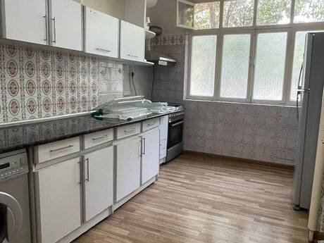 Elmlər Akademiyasında 3 otaqlı köhnə tikili mənzil kirayə verilir, 100 m², 1 000 AZN/ay, şəkil 4 / 9