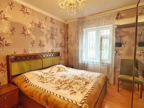 2-room old-build apartment for sale in Bakıxanov, 55 m², 150 000 AZN, photo 5 / 11