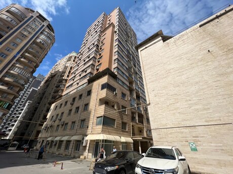 3-комн. · 150 m²