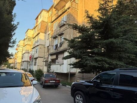 2-комн. · 50 m² · 4/4 этаж, Bakıxanov