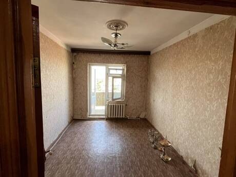 Günəşlidə 3 otaqlı köhnə tikili mənzil satılır, 69 m², 146 000 AZN, şəkil 3 / 12