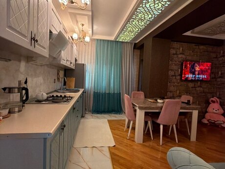 2 otaq · 53 m² · 3/6 mərtəbə, Qurtuluş 93