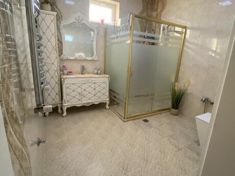Masazırda 12 otaqlı həyət evi satılır, 650 m², 285 000 AZN, şəkil 2 / 12