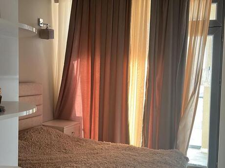 Сдаётся 2-комнатная квартира в старом фонде, Həzi Aslanov, 52 м², 850 AZN/мес, фото 2 / 5