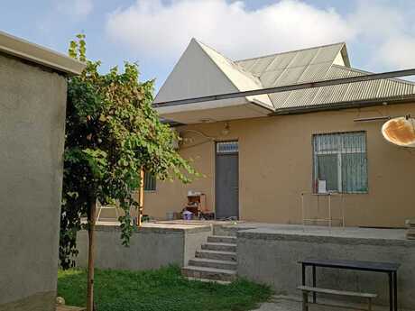 7 otaqlı ev, 180 m², Ruslan Allahverdiyev küç., 240 000 AZN