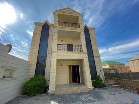 4 rooms · 200 m² · floor 1/1, Masazır