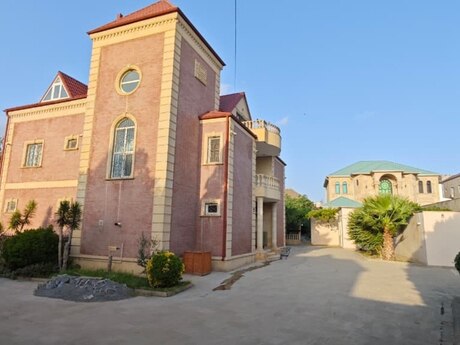 8 otaq · 630 m² · 1/1 mərtəbə, Əhmədli