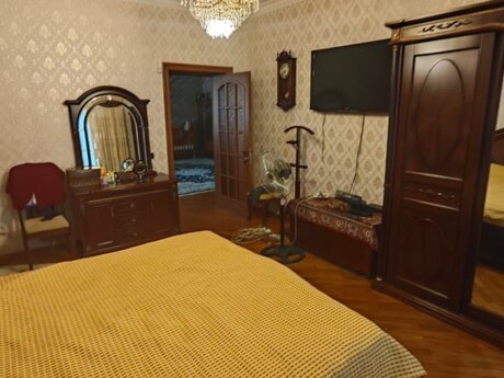 Əhmədlidə 8 otaqlı həyət evi satılır, 630 m², 1 750 000 AZN, şəkil 5 / 12