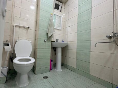 Nəsimidə 1 otaqlı köhnə tikili mənzil kirayə verilir, 47 m², 630 AZN/ay, şəkil 4 / 9