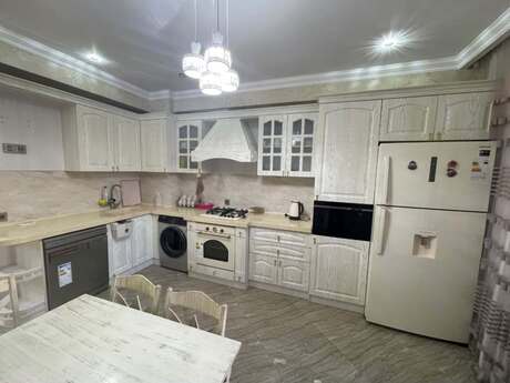 Əhmədlidə 3 otaqlı yeni tikili mənzil kirayə verilir, 95 m², 1 000 AZN/ay, şəkil 5 / 12
