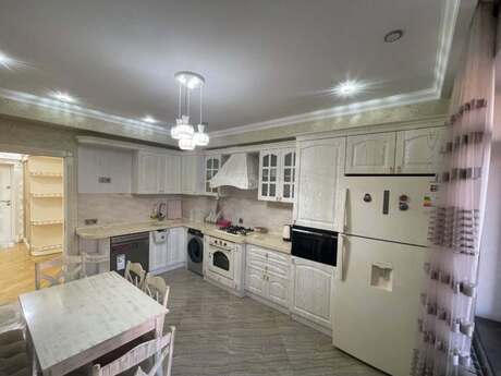 Əhmədlidə 3 otaqlı yeni tikili mənzil kirayə verilir, 95 m², 1 000 AZN/ay, şəkil 3 / 12