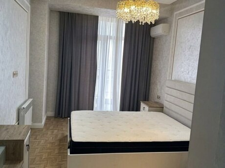 3-комнатная квартира, 108 м², Koroğlu, 1 250 AZN