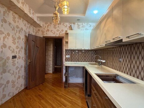 Qurtuluş 93 kompleksində 2 otaqlı yeni tikili mənzil satılır, 75 m², 85 500 AZN, şəkil 5 / 10