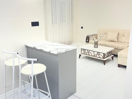 Abşeronda 2 otaqlı yeni tikili mənzil kirayə verilir, 55 m², 400 AZN/ay, şəkil 2 / 11