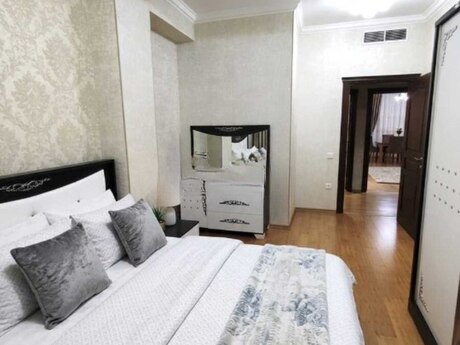 2 otaq · 78 m²