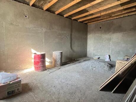 8 otaq · 217 m²