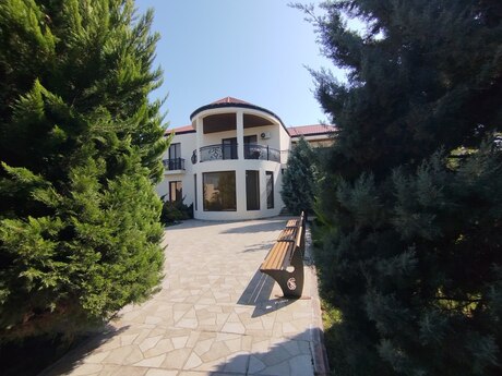 7 otaq · 200 m² · 1/1 mərtəbə, Görədil