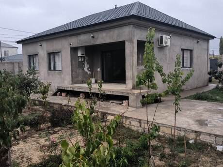 4 otaq · 130 m² · 1/1 mərtəbə, Novxanı