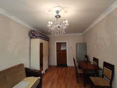 Azadlıq Prospektidə 1 otaqlı köhnə tikili mənzil satılır, 20 m², 78 000 AZN, şəkil 2 / 4