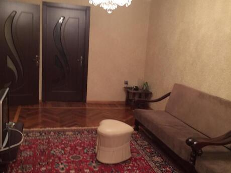 20 Yanvarda 3 otaqlı köhnə tikili mənzil satılır, 73 m², 216 000 AZN, şəkil 4 / 10
