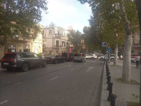 3-room old-build apartment for rent in 28 May, 80 m², 1 100 AZN/mo, photo 4 / 12