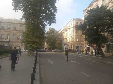 3-room old-build apartment for rent in 28 May, 80 m², 1 100 AZN/mo, photo 3 / 12