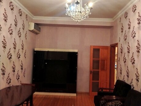 Yeni Bakı kompleksində 2 otaqlı yeni tikili mənzil kirayə verilir, 68 m², 400 AZN/ay, şəkil 2 / 12