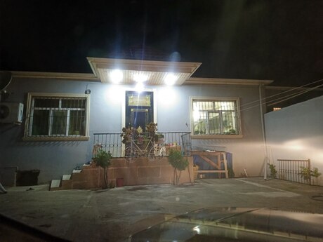 5 otaq · 140 m² · 1/1 mərtəbə, Binə