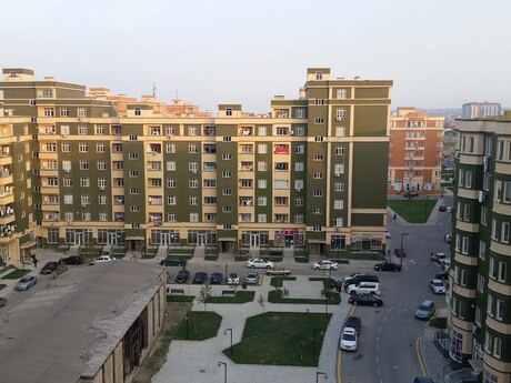 2 otaq · 42 m² · 2/8 mərtəbə, Yeni Bakı