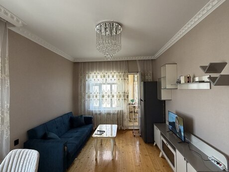 Qaraçuxurda 2 otaqlı köhnə tikili mənzil satılır, 36 m², 105 000 AZN, şəkil 2 / 12