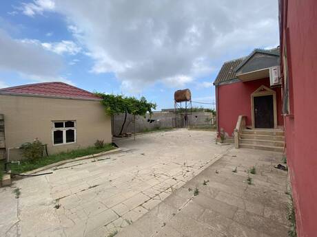 Məmmədlidə 6 otaqlı həyət evi satılır, 180 m², 135 000 AZN, şəkil 2 / 12