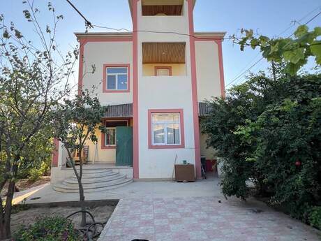 5 otaq · 250 m²