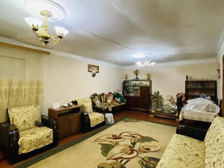 Binəqədidə 4 otaqlı həyət evi satılır, 110 m², 65 000 AZN, şəkil 2 / 12