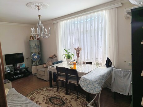 Bakıxanovda 2 otaqlı köhnə tikili mənzil satılır, 45 m², 130 000 AZN, şəkil 2 / 10