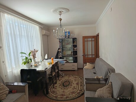 2-комн. · 45 m² · 4/5 этаж, Bakıxanov