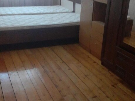 Gənclikdə 2 otaqlı köhnə tikili mənzil kirayə verilir, 45 m², 200 AZN/ay, şəkil 3 / 3